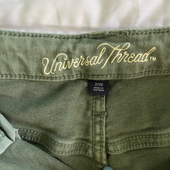 Universal Threads shorts - Picture 3 of 3